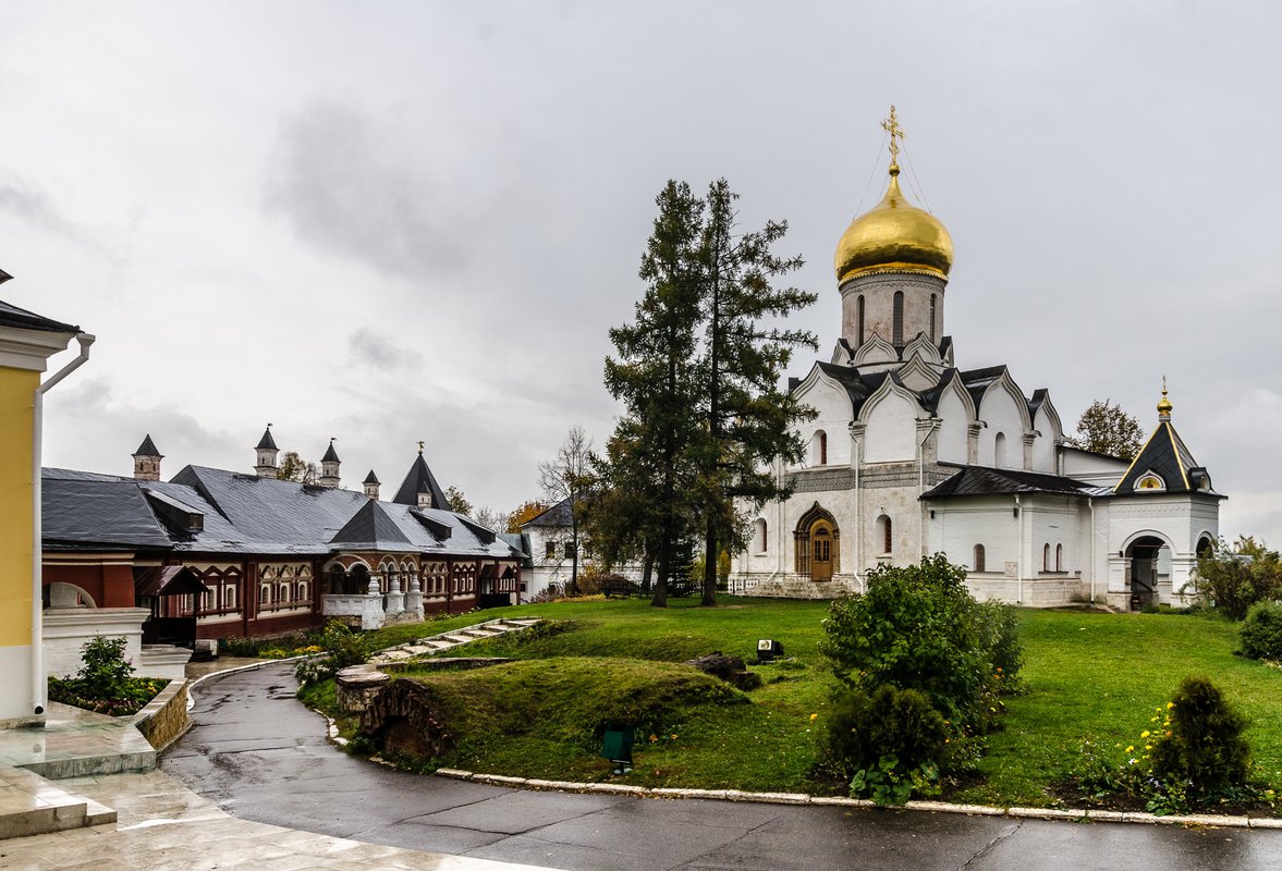 Свято-Троицкий Саввино-Сторожевский монастырь