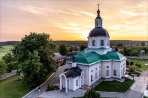 Поездка в Оптину пустынь и Клыково